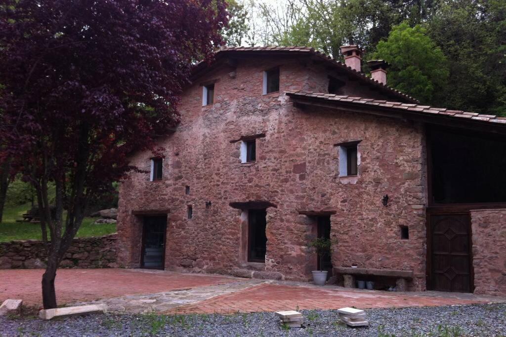 La Badenca. Masia Catalana Del S. XVII Riudaura Luaran gambar