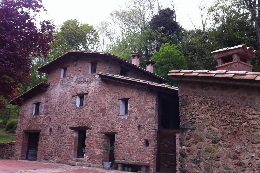 La Badenca. Masia Catalana Del S. XVII Riudaura Luaran gambar