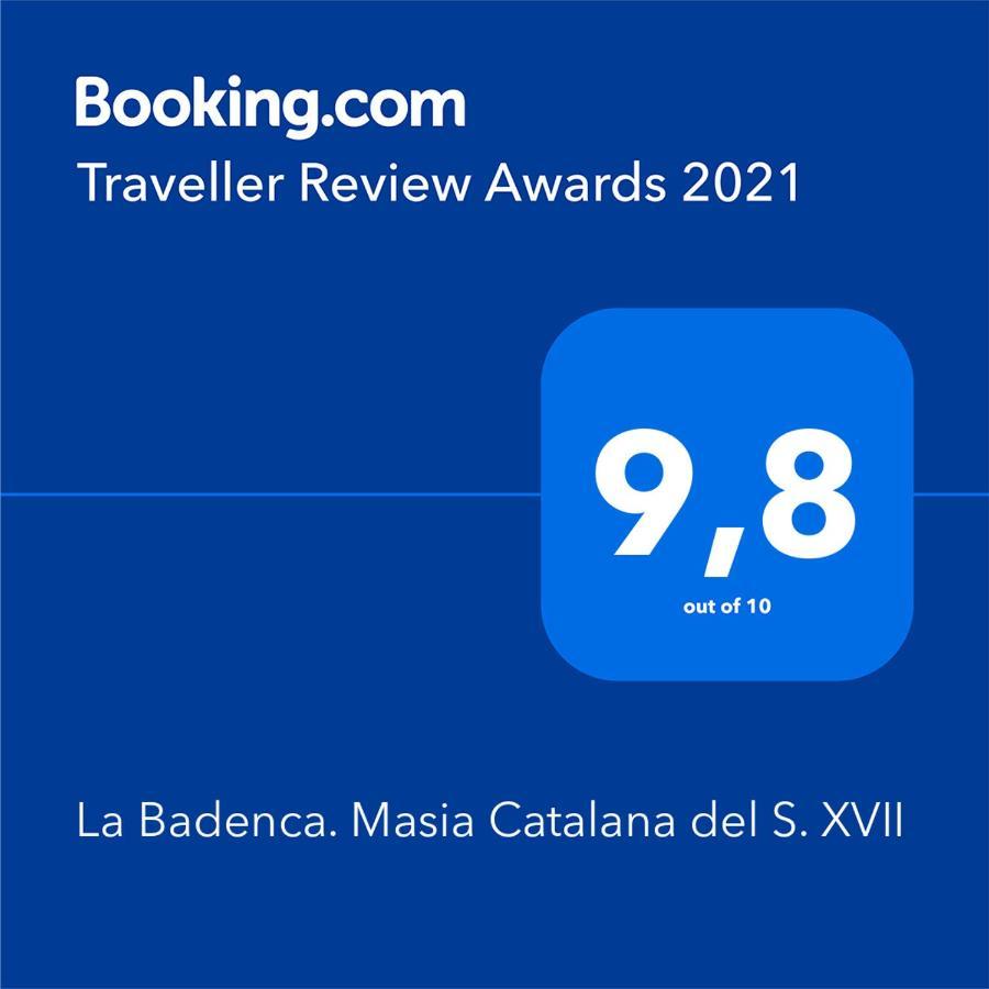 La Badenca. Masia Catalana Del S. XVII Riudaura Luaran gambar